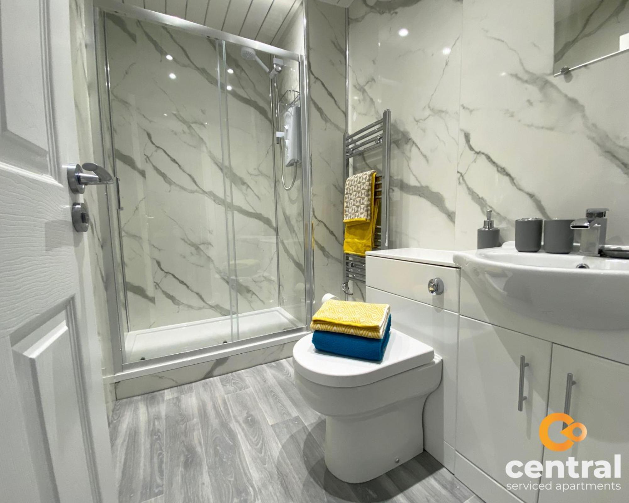 Central Serviced Apartments - Cosy 1 Bedroom - Modern - Close To Transport Links - Quiet Neighbourhood - Fast Wifi - Fully Equipped - Smart Tvs In All Rooms - Monthly Stays Welcome - Free Street Parking - Ideal Relocation To Dundee Accommodation ภายนอก รูปภาพ